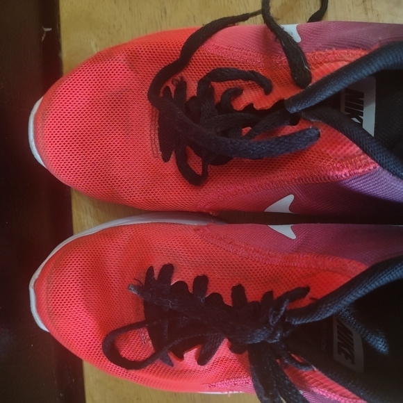 NiKE Revolution 3 Kids Girls size 5.5y multi pink - Picture 14 of 15